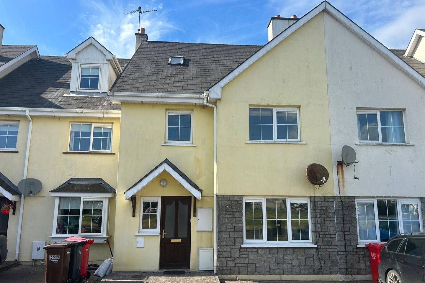 4 Cois Bride, West Street, Tallow, Co. Waterford, P51E954