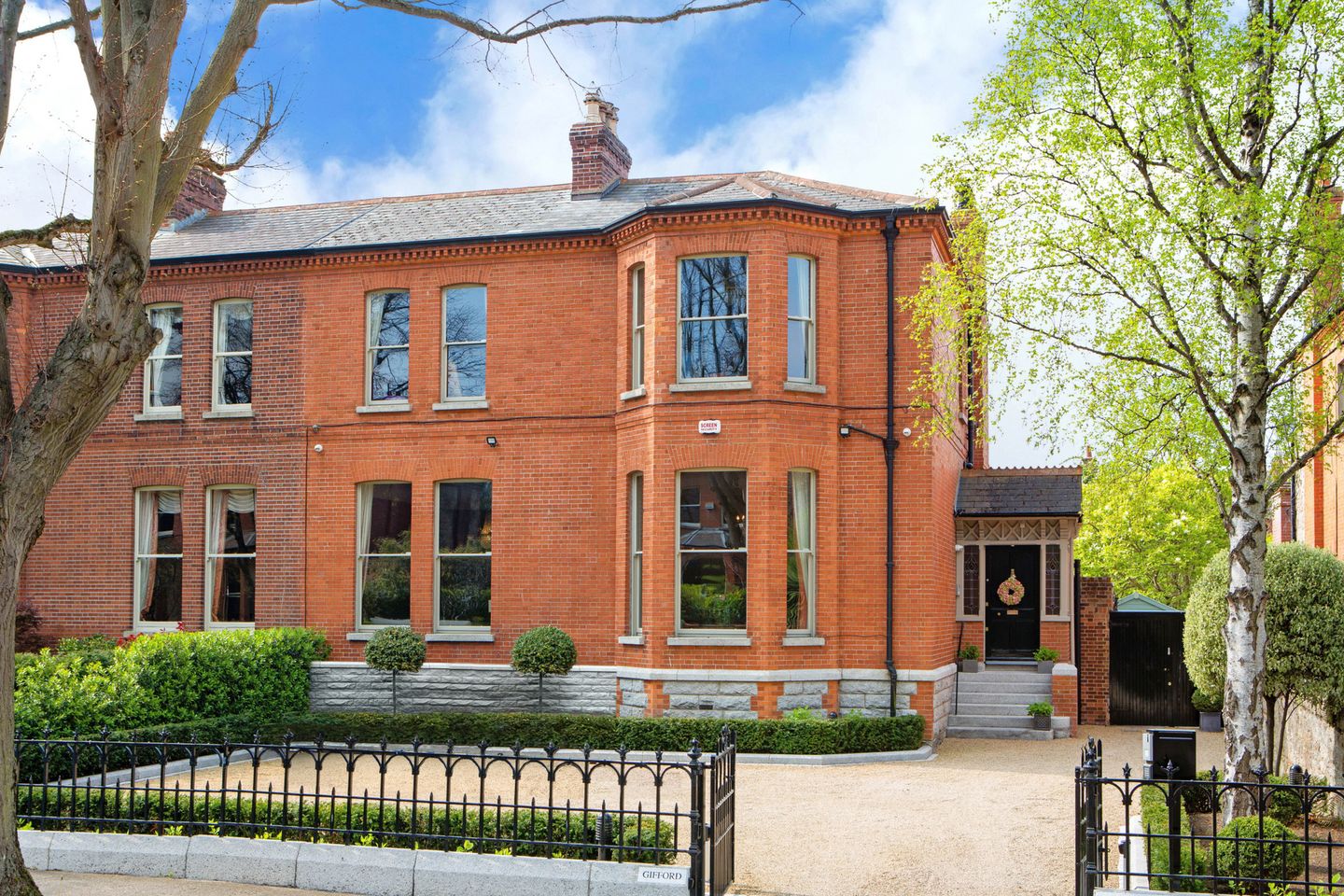 Gifford, 8 Temple Villas, Rathmines, Dublin 6, D06KT35