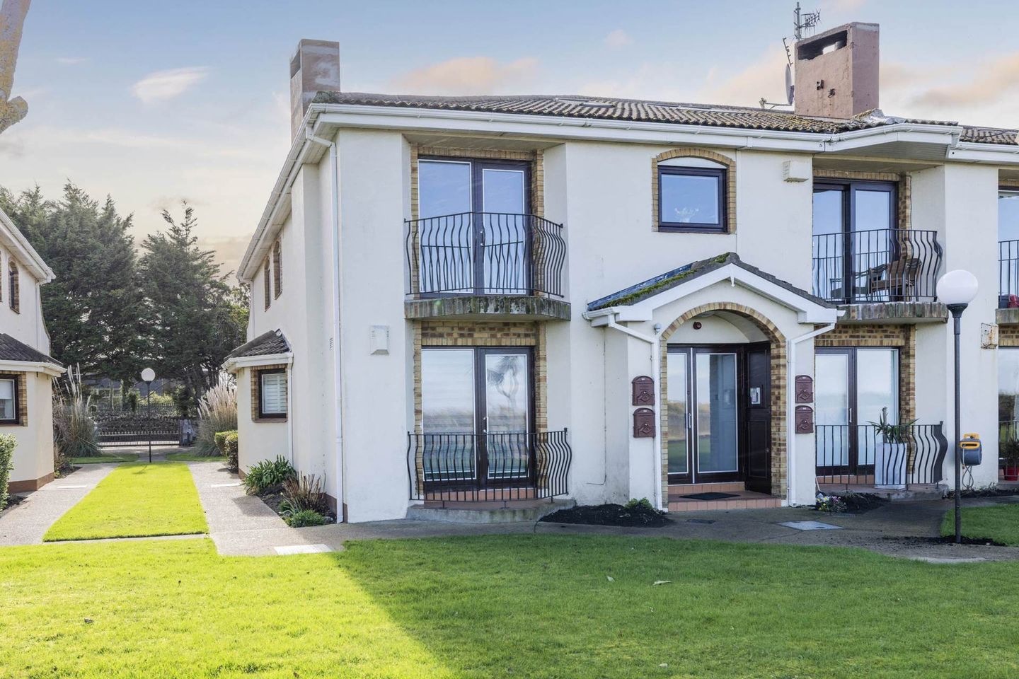Burrow Road, Sutton, Dublin 13, D13RC59