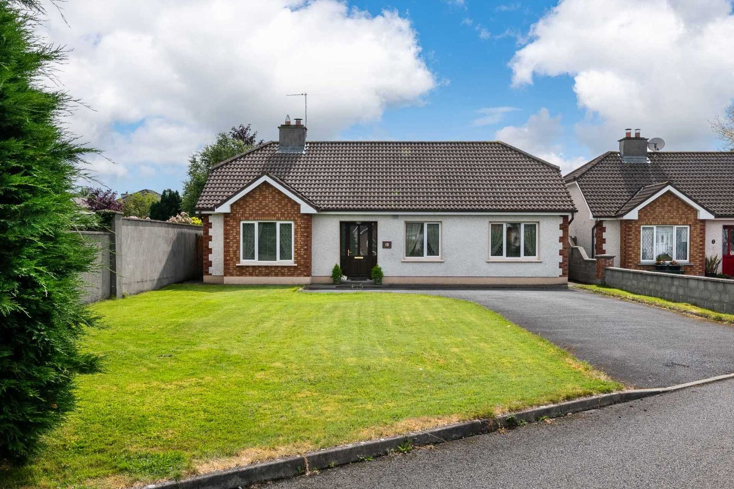 19 Willow Park, Derrymullen, Ballinasloe, Co. Galway, H53YX77 is for