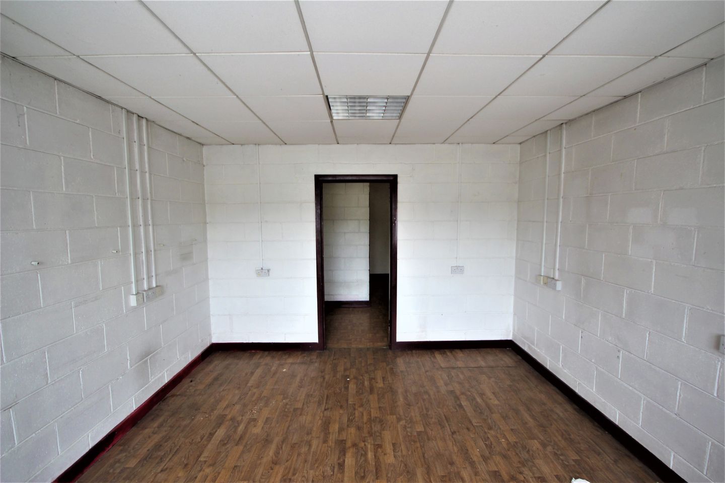 Commercial property for rent in The Tannery Business Park, Mil; River