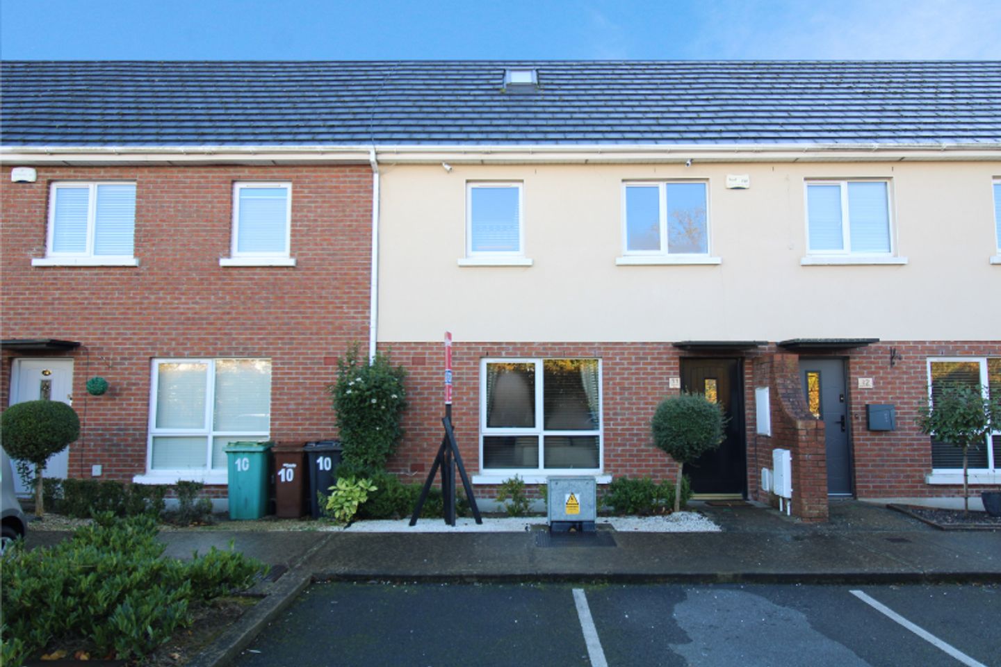 11 Barnwell Drive, Hansfield, Clonsilla, Dublin 15, D15XDX6 is for sale