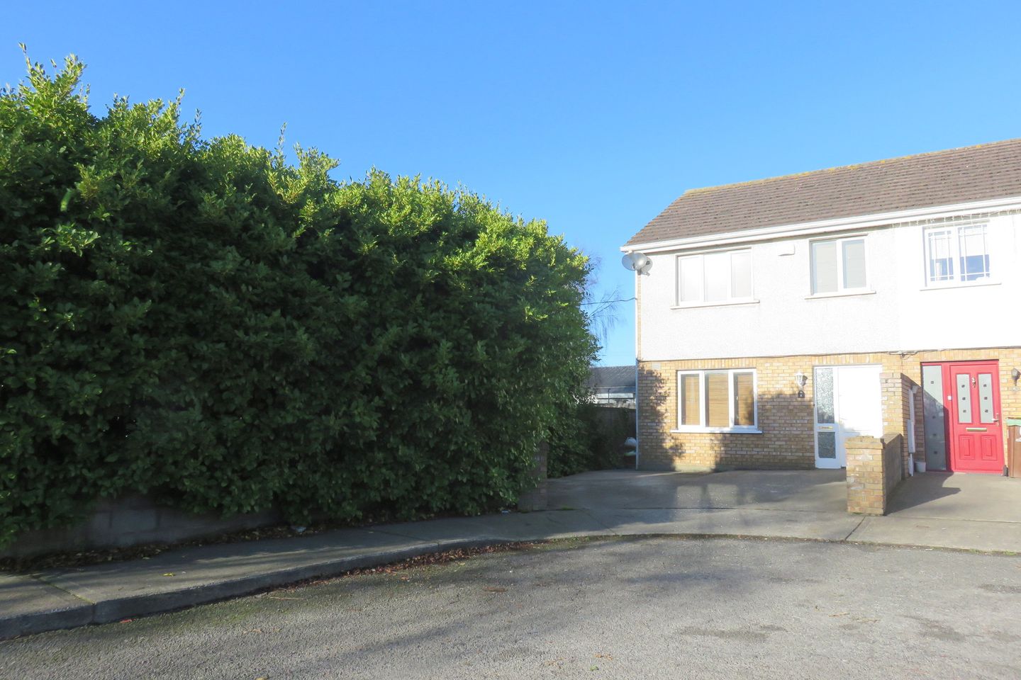 8 Lealand Road, Clondalkin, Clondalkin, Dublin 22, D22FT62 is for sale