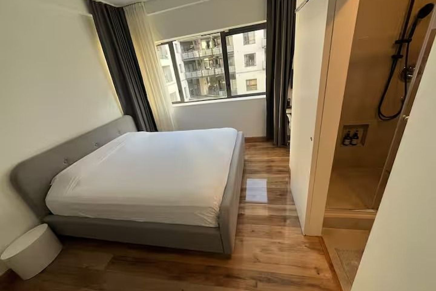 Custom House Square, Mayor Street Lower, I.F.S.C, IFSC, Dublin 1