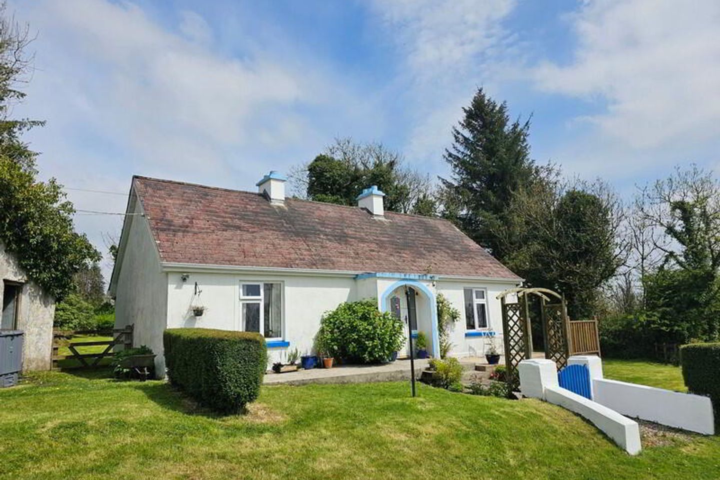 Cromlin Cottage, Aughnasheelin, Ballinamore, Co. Leitrim, N41N209 is