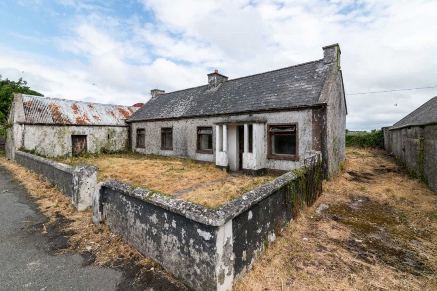 Clooneenbaun (Rockfield), Oran., Town, Co. F42VW84