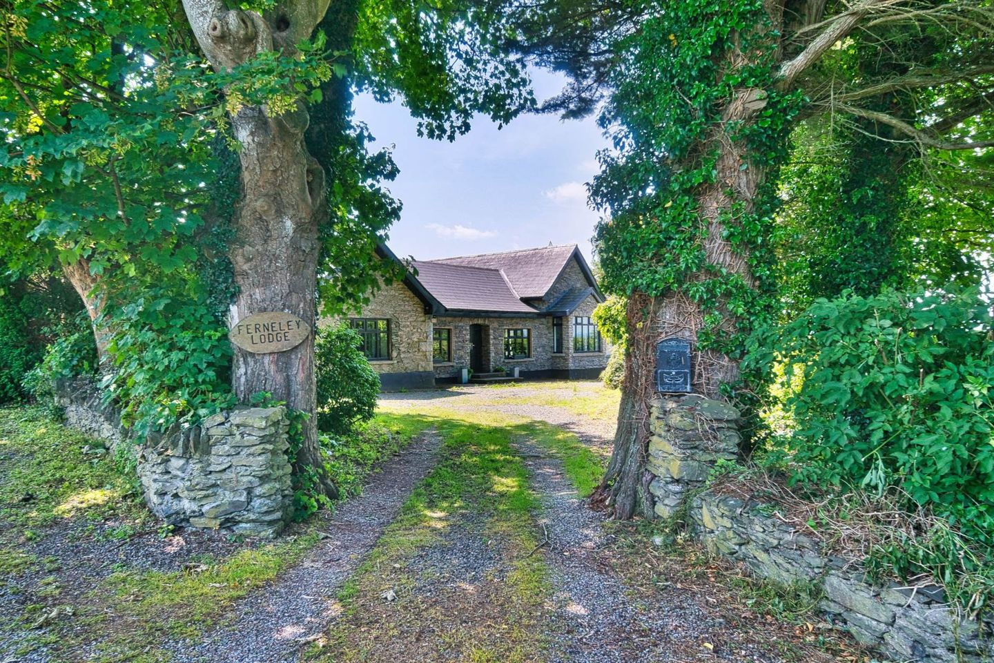 Ferneley Lodge, Hillfarm, Narraghmore, Co. Kildare, R14W027