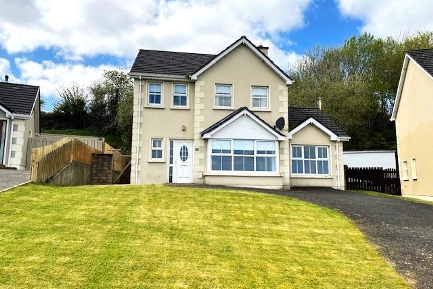 53 Saint Jude's Court, Lifford, Co. Donegal, F93VWT3 is for sale on Daft.ie