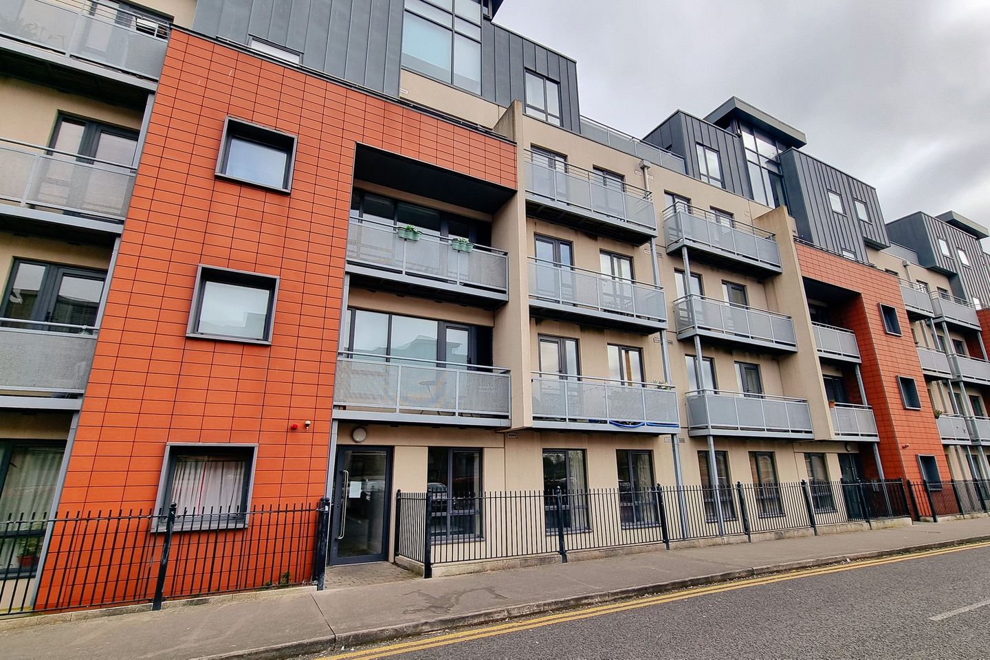 Apartment 27, Cassian Court South, Ashtown, Dublin 15, D15KX96 is for