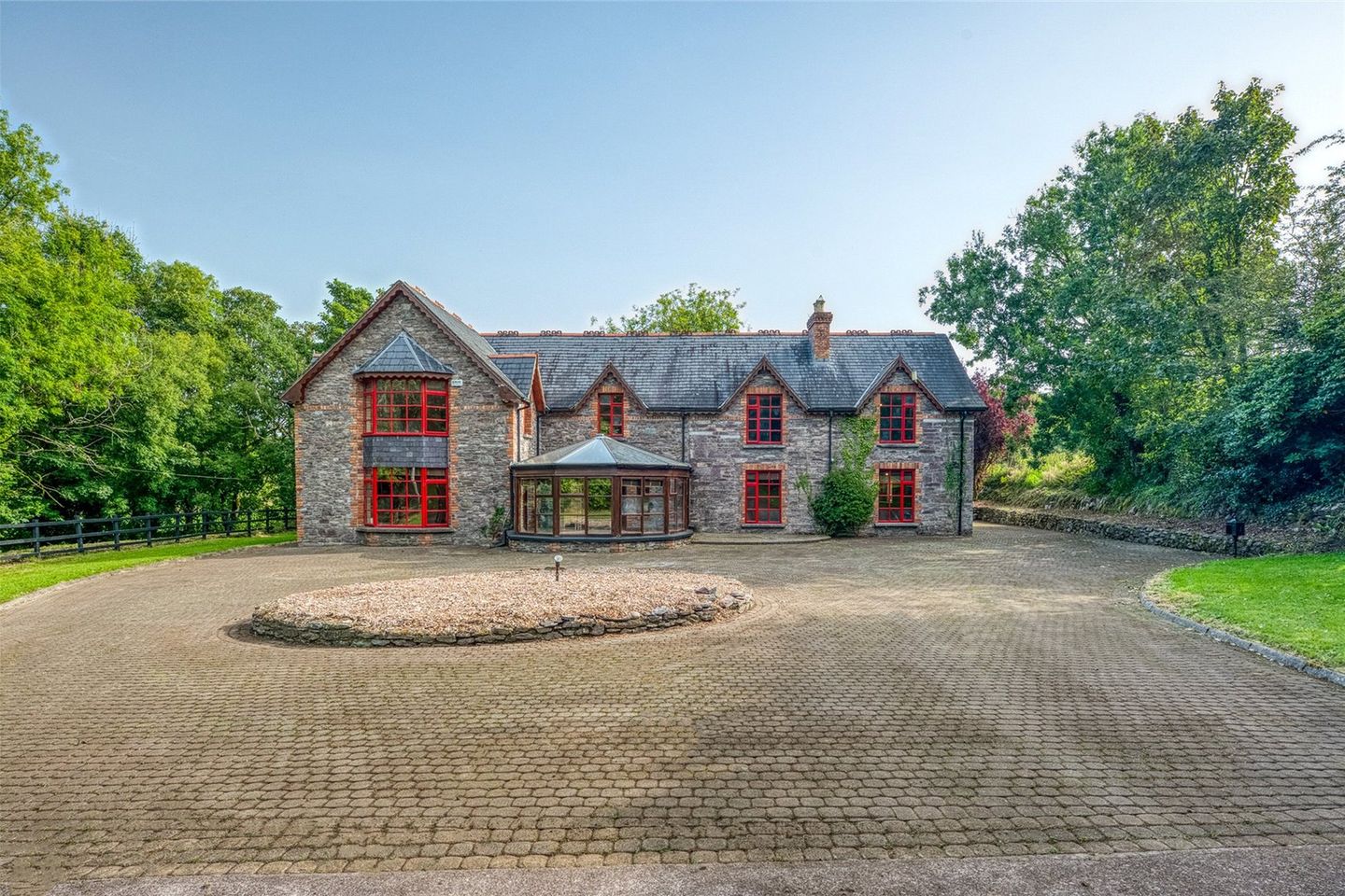 Underhill Cottage, Teereeven, Lissarda, Co. Cork, P14XA09 is for sale