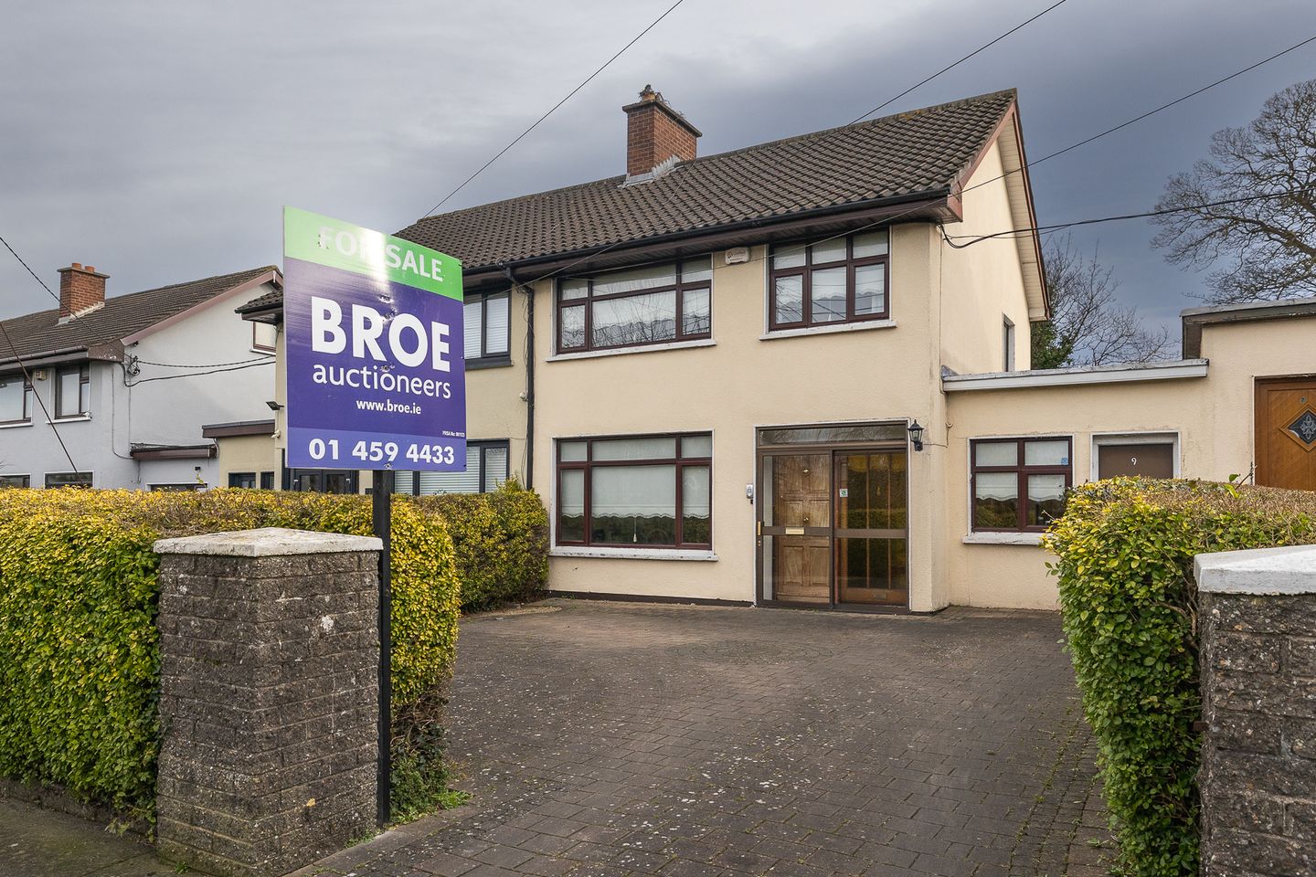 9 Castle Park, Clondalkin, Dublin 22, D22RD45 is for sale on Daft.ie