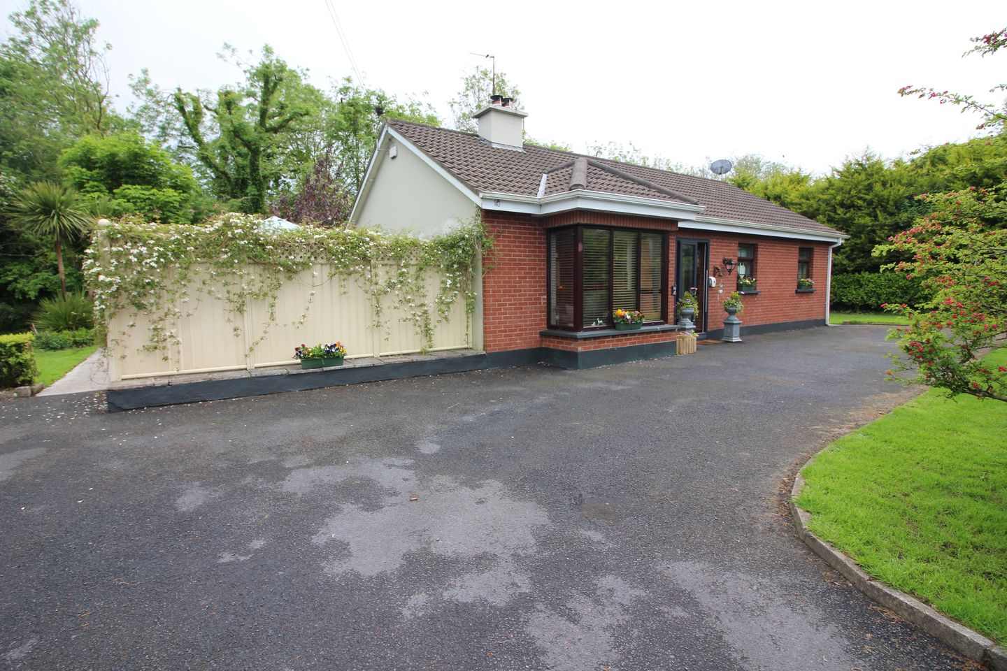 Ballyneale, Ballingarry, Co. Limerick, V94F7PE is for sale on Daft.ie