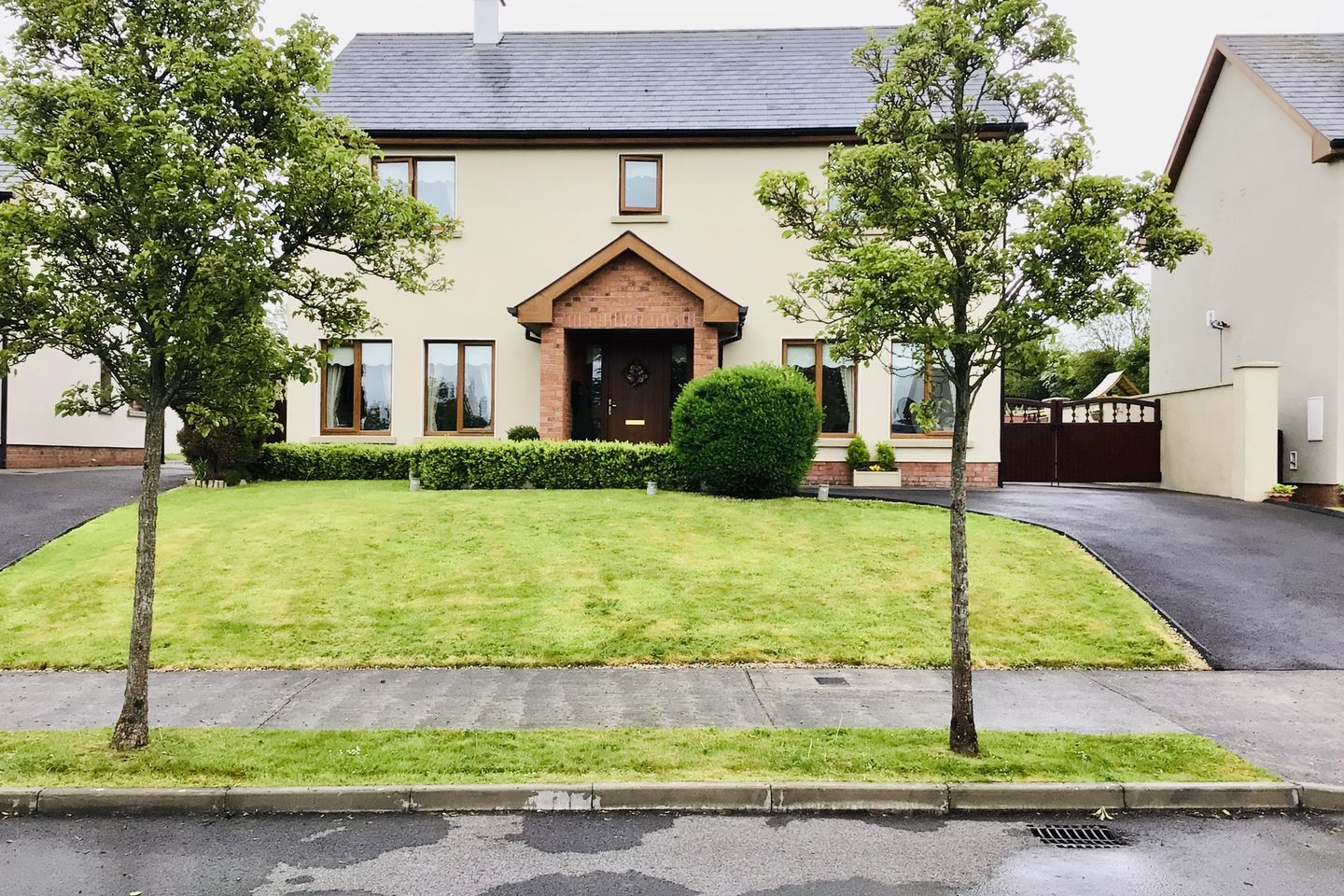 9 Cóis Callow, Harbour Road, Banagher, Co. Offaly, R42CR29 is for sale