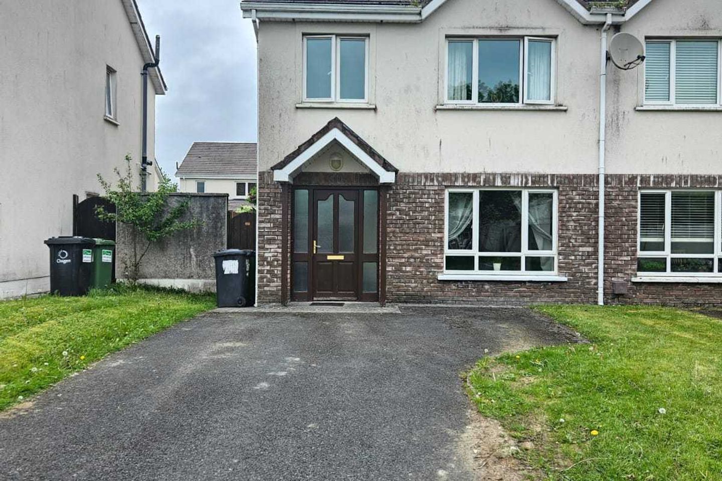 103 Droim Liath, Collins Lane, Tullamore, Co. Offaly, R35E0E7 is for