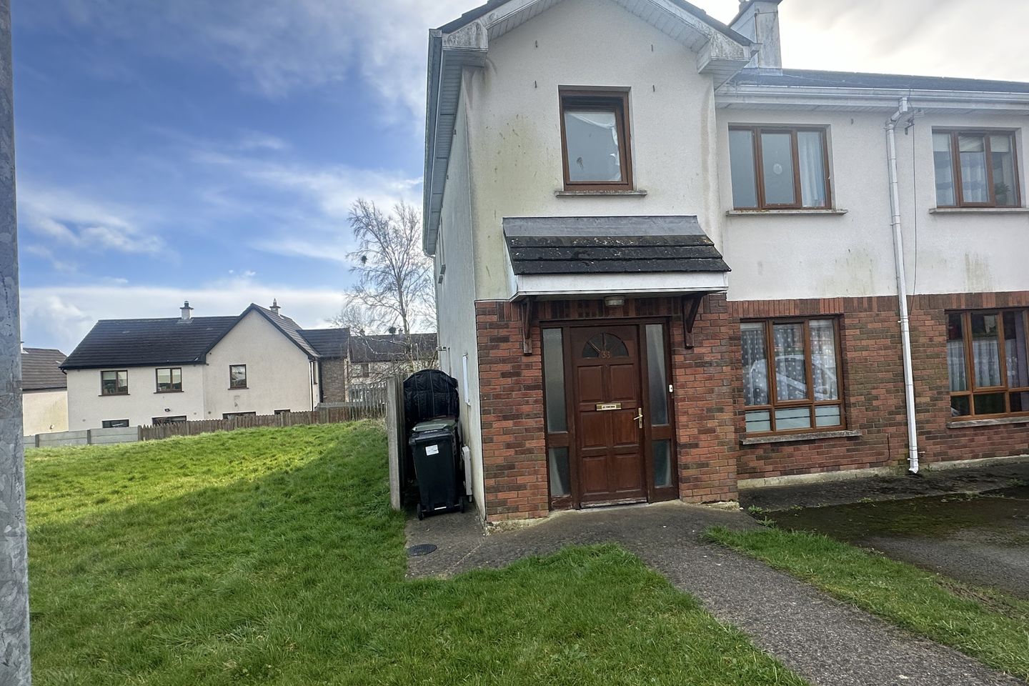 33 Rockview, Deerpark, Cashel, Co. Tipperary, E25XD86 is for sale on