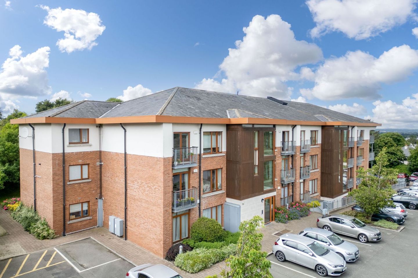 Apartment 42, Kingston Hall, Harold's Grange Road, Sandyford, Dublin 18, D18AY63