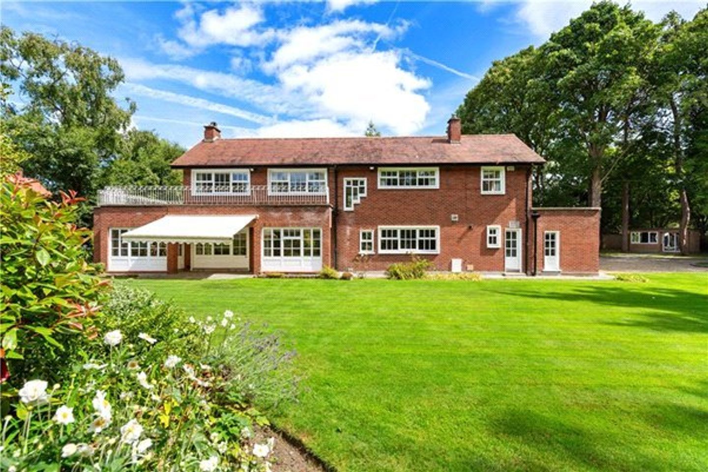 The Grove, 40a Ailesbury Road, Ballsbridge, Dublin 4, D04T3P9