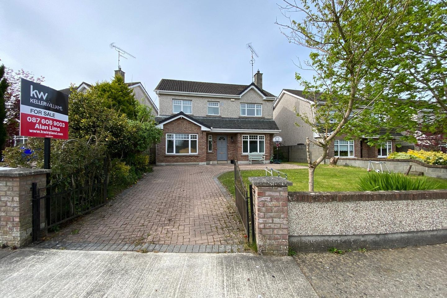 49 Old Balreask Woods, Navan, Co. Meath, C15Y9YE is for sale on Daft.ie