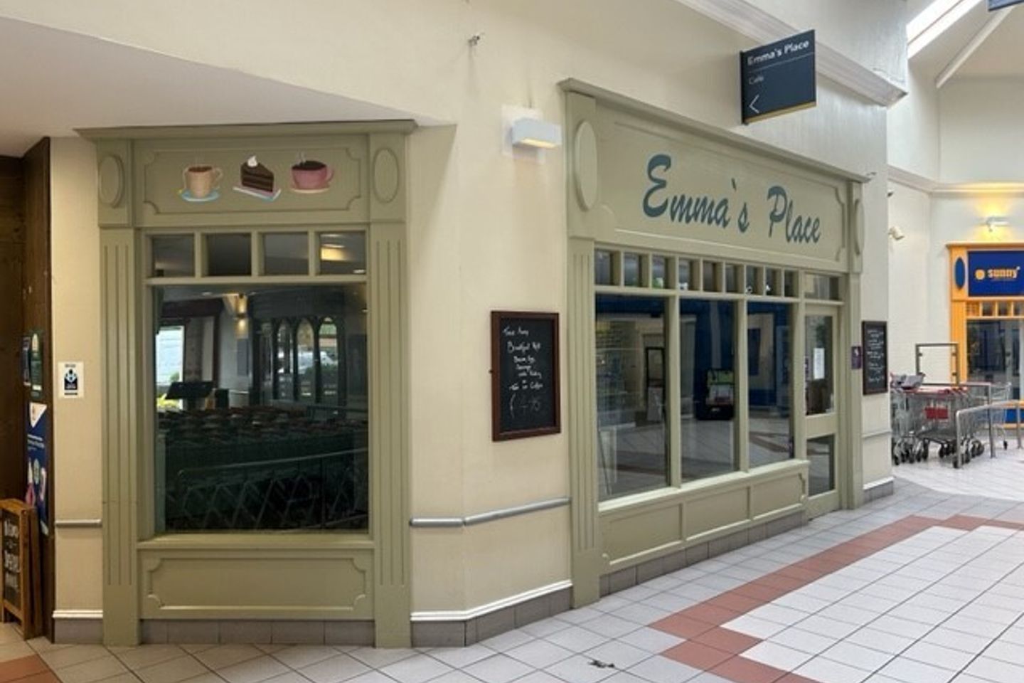 Commercial property for sale in Unit 8, Glenroyal Shopping Centre