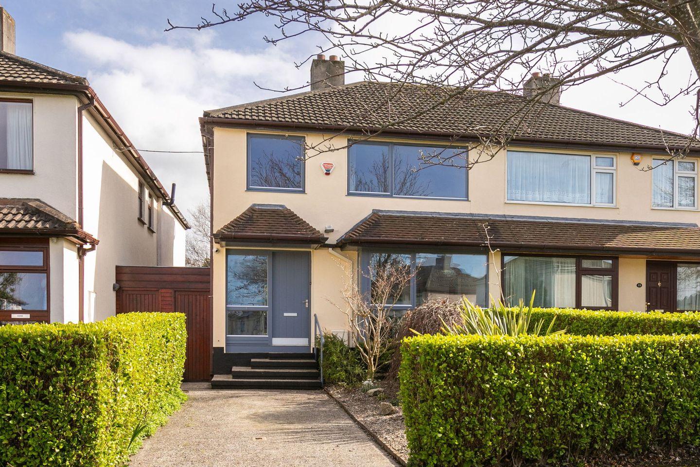 13 The Heights, Woodpark, Ballinteer, Dublin 16, D16Y2Y9 is for sale on