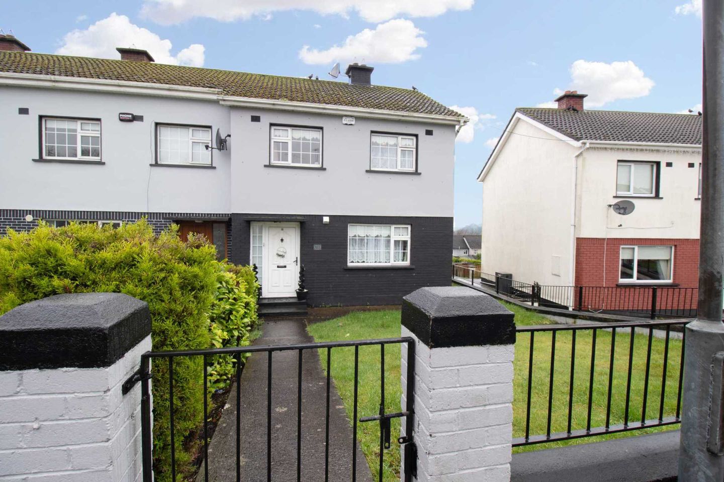 16 Woodview, Baileborough, Bailieborough, Co. Cavan, A82A329 is for