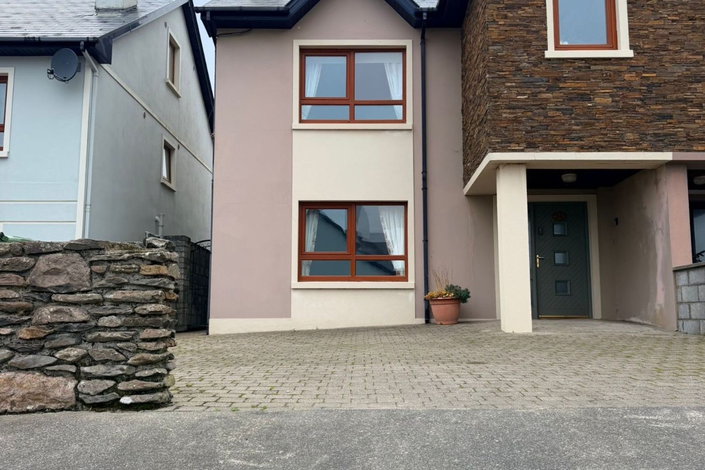 34 Cnoc An Cairn, Chapel Lane, Dingle, Dingle, Co. Kerry, V92X343