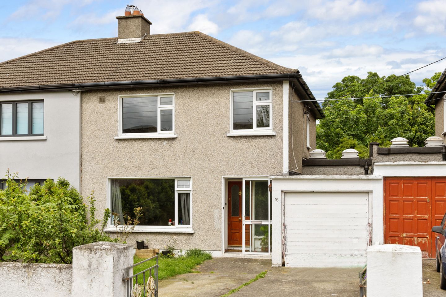 98 Balally Drive, Dundrum, Dublin 16, D16P036 is for sale on Daft.ie