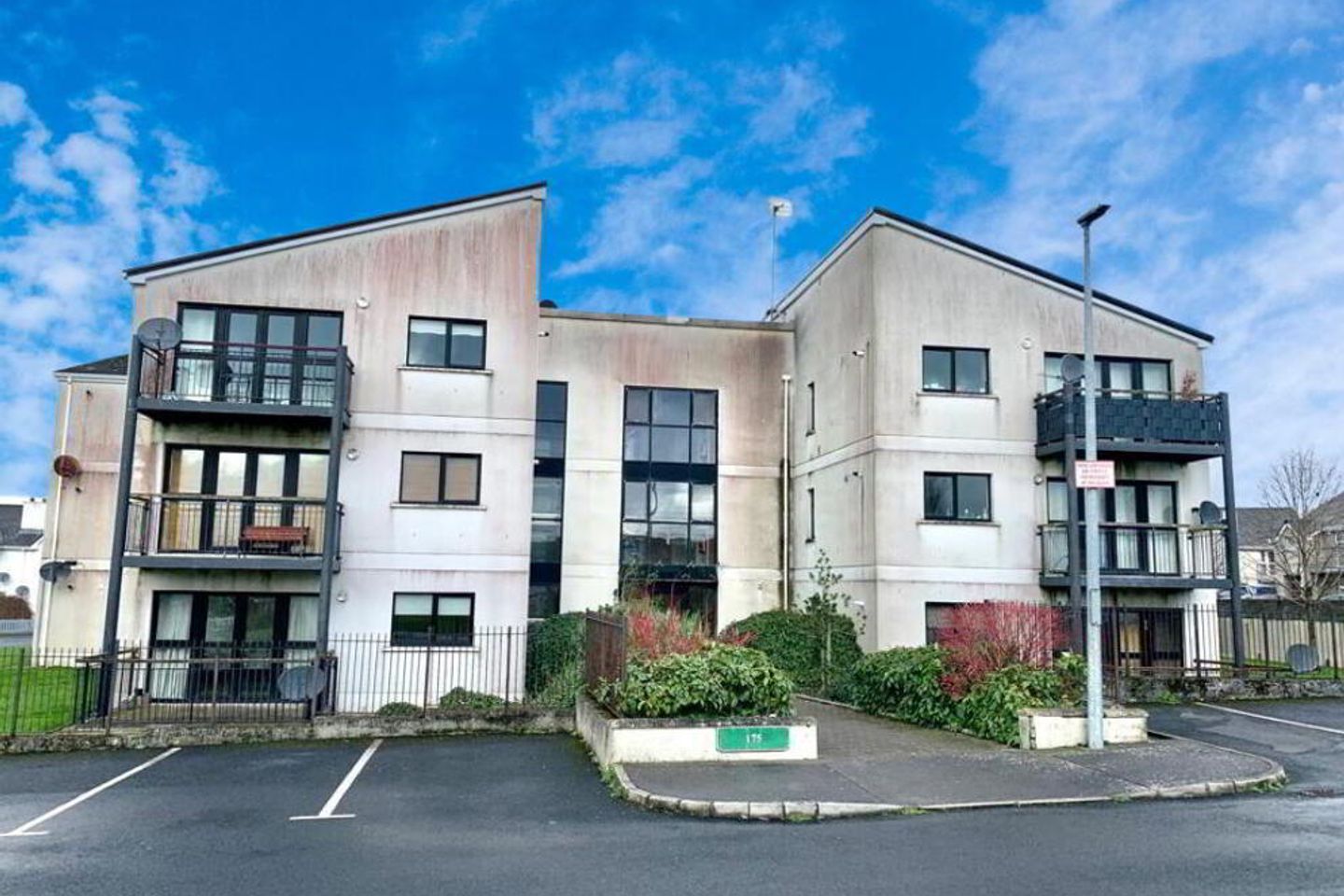 15 Montrey Pine, River Village, Monksland, Athlone, Co.