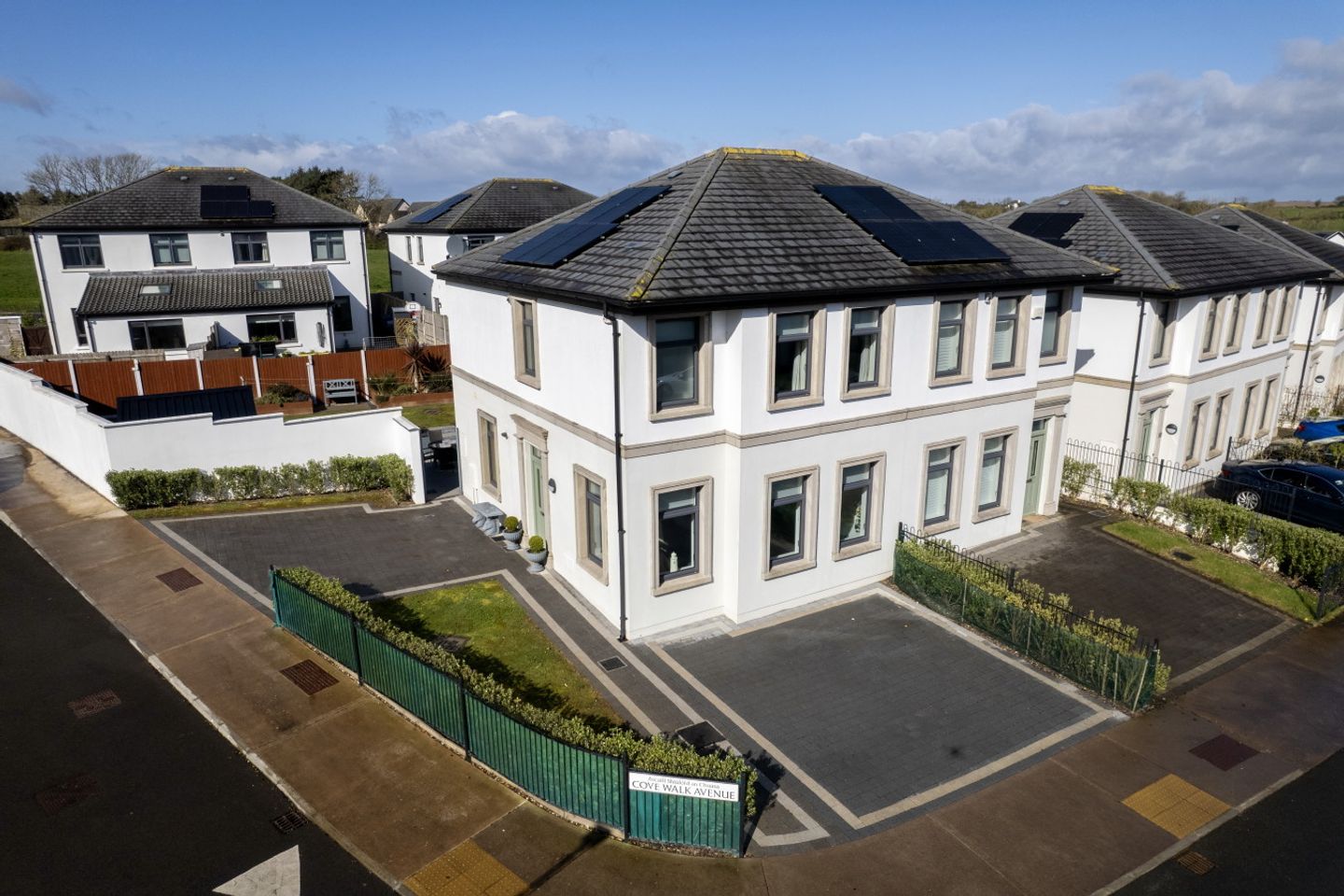 18 Cove Walk Avenue, Kinsale Manor, Kinsale, Co. Cork, P17AD95 is for