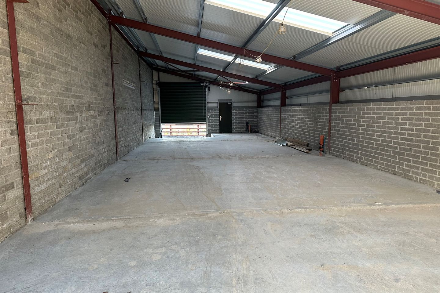 Commercial property for rent in Industrial Unit Ladytown Business