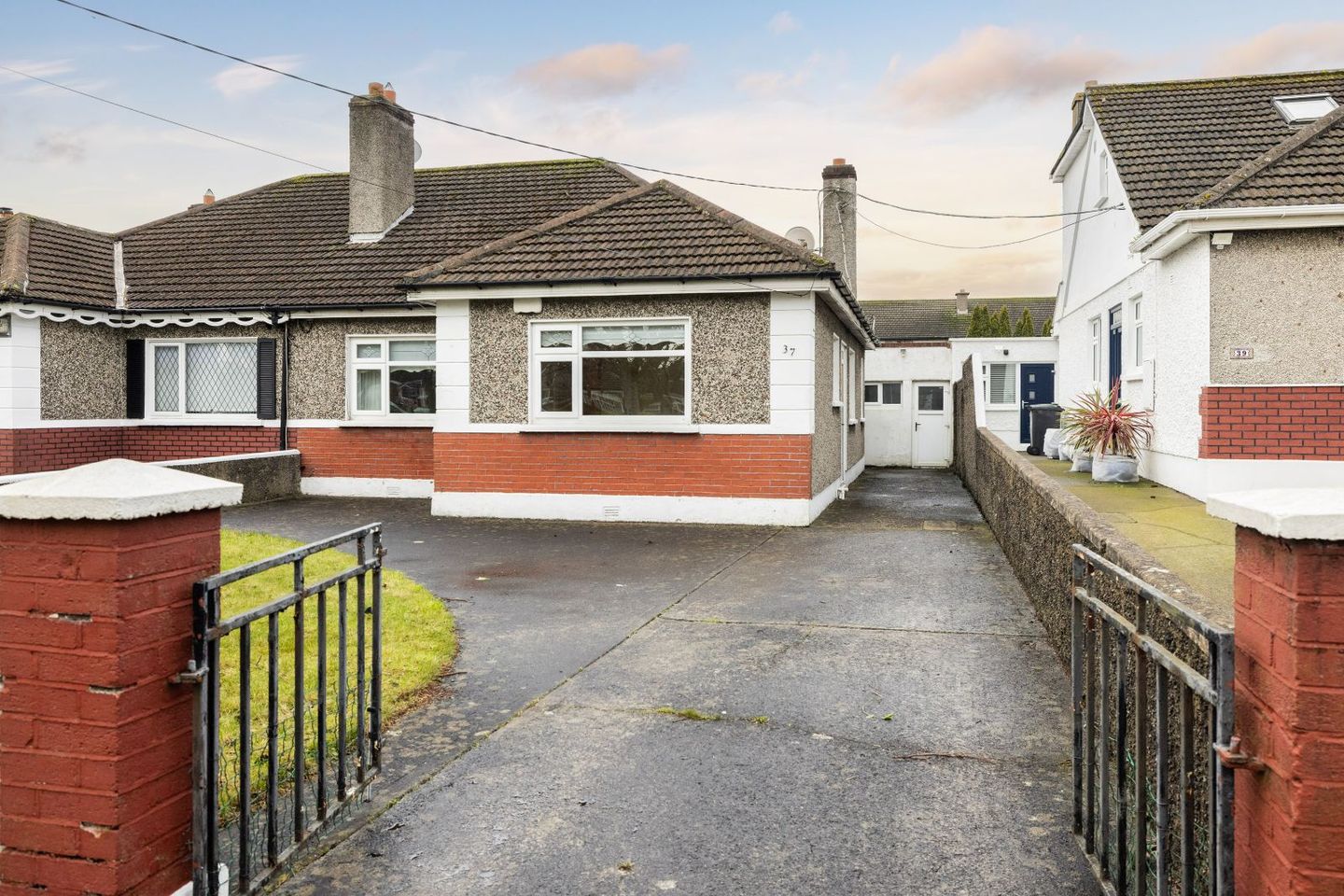37 Willow Park Crescent, Dublin 11, Glasnevin, Dublin 11, D11WK61