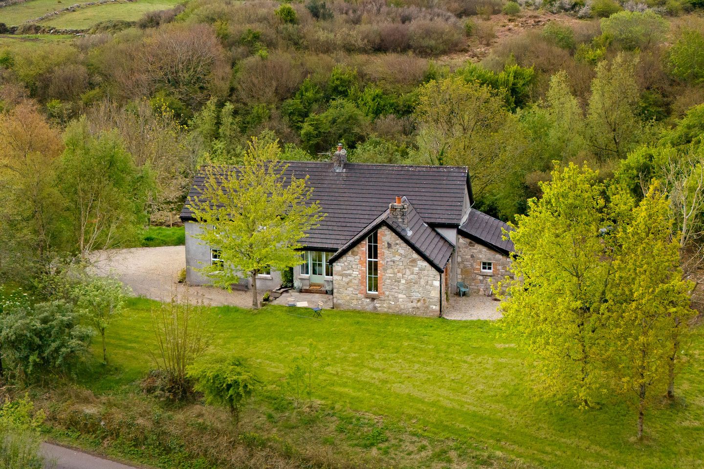 Lorien, Rosses Lower, Rosses Point, Co. Sligo, F91V8Y6 is for sale on