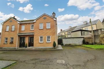 15 Silver Mews, Nenagh, Co. Tipperary