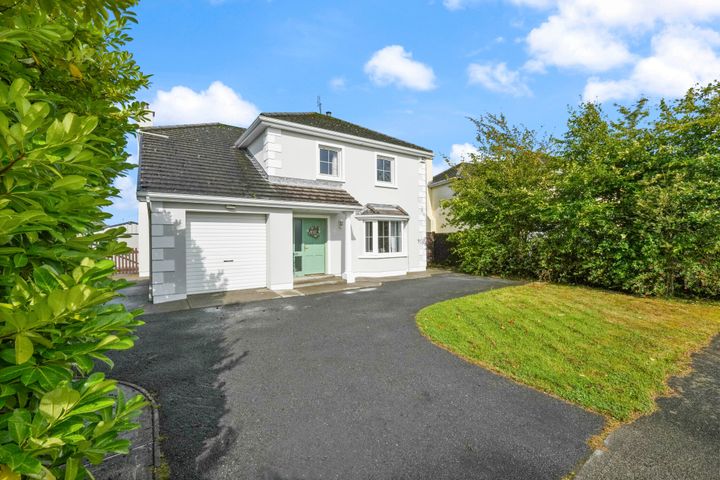 10 Lisbaun, Claremorris, Co Mayo, F12W5R5
