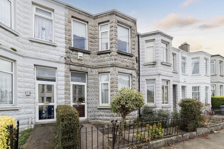 52 Cherryfield Avenue Lower, D06H982