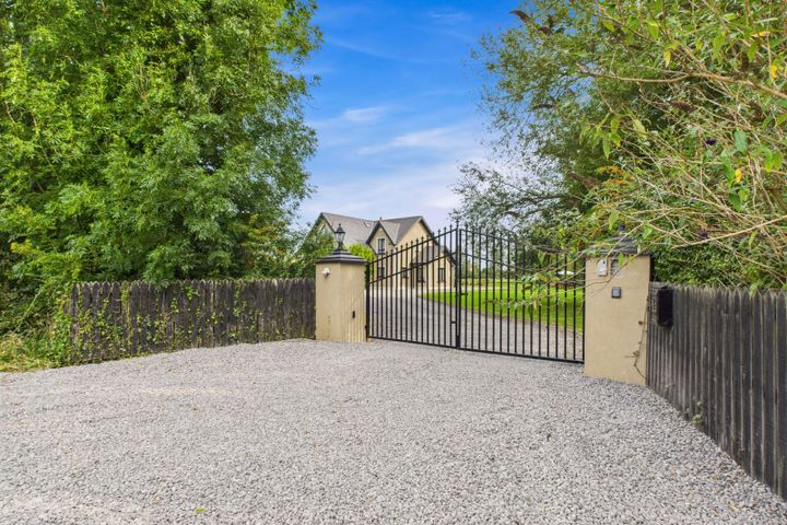 Riverstown, Kildangan, Monasterevin, Co. Kildare, W34CY54