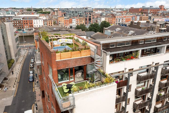 38 Scarlet Row, Essex St West, Temple Bar Dublin 8, Dublin 8, Dublin