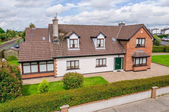 1 The Fairways, Golf Links Road, F42TW10