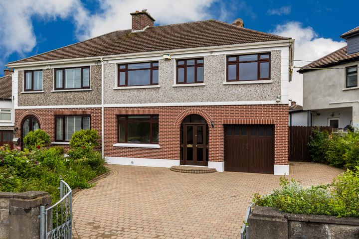 5 Hazelwood Park, Artane, Dublin 5, D05R8H2
