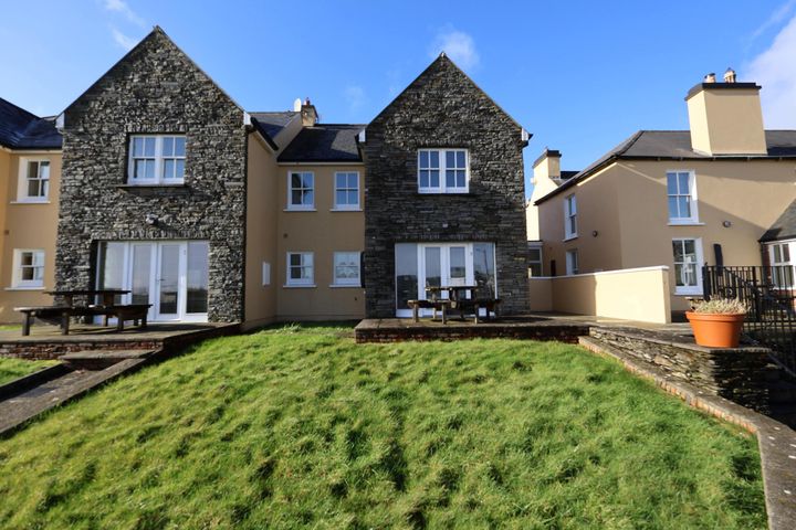 No 3 Bank House, Colla Road, Schull, Co. Cork