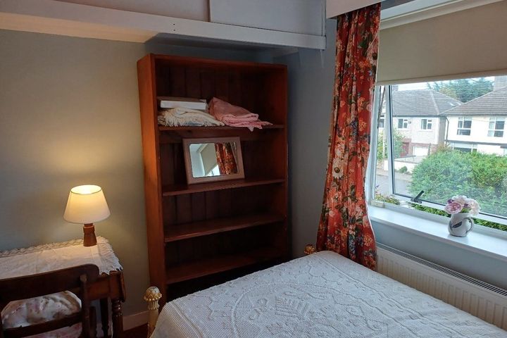 68 Clonkeen Drive, Foxrock, Dublin 18