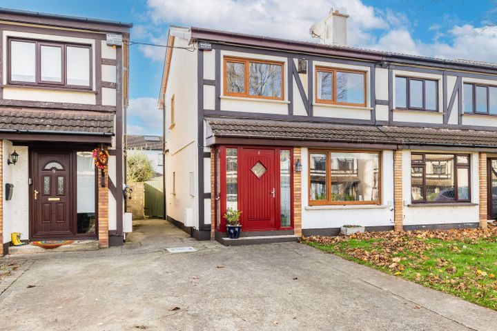 8 The Lawn, Woodbrook Glen, Co. Wicklow, A98EH98