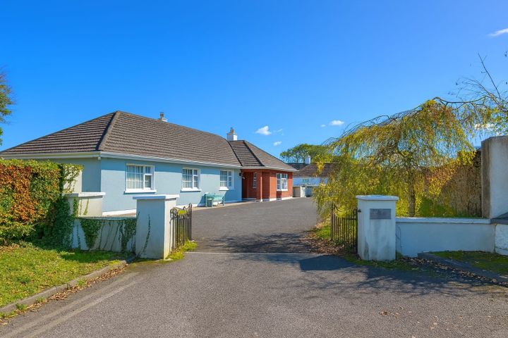 Anne brook Lodge, Annebrook, Stradbally Road, Portlaoise, Co. Laois, R32YN6P