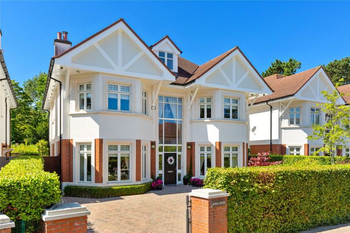 Rowan House, Grove Wood, Hainault Rd Dublin 18, Dublin 18, Dublin