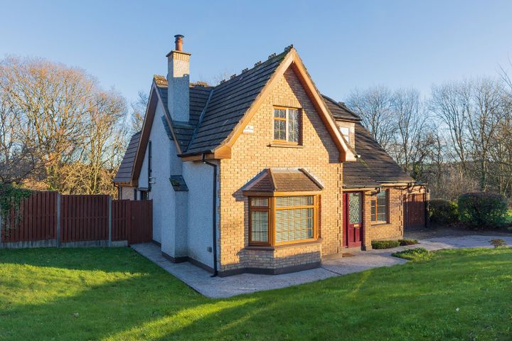 16 Oakfield Park, Glanmire, Riverstown, Co. Cork, T45KP04