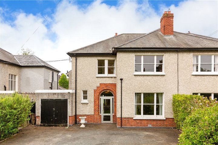 San Antoine, Cross Avenue, Booterstown, Dublin
