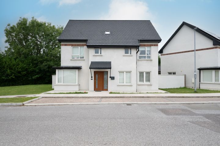 80 Cluain Cairn, Station Road, Carrigtwohill, Co Cork, T45C597