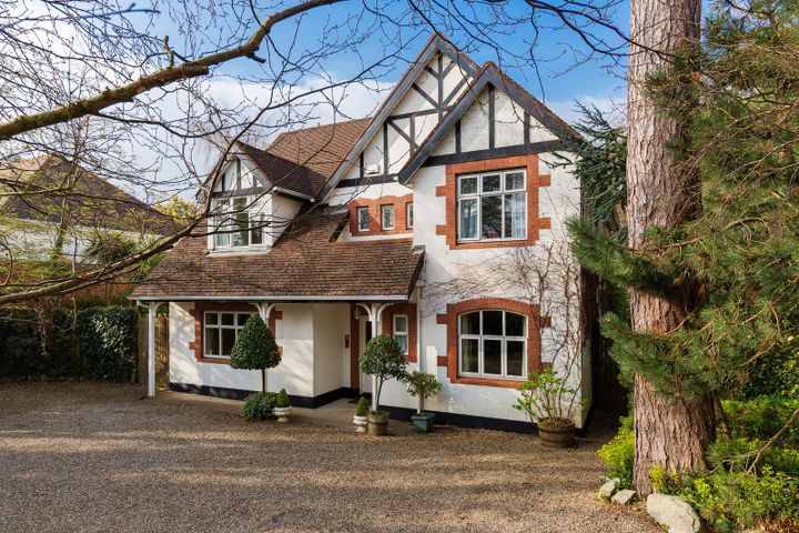Dunboy Lodge, Brighton Rd, Foxrock Dublin 18, Dublin 18, Dublin