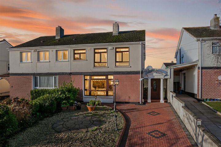 15 Grange Park Avenue, Raheny, Dublin 5, D05K685
