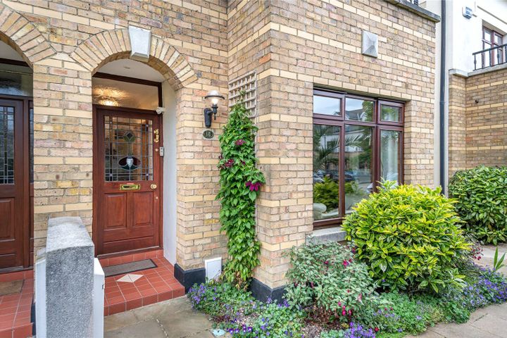 18 Elton Court, Sandycove, Co Dublin, Dublin